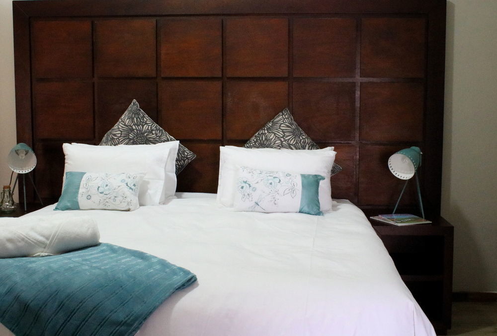 Hotel @ Secunda Bagian luar foto