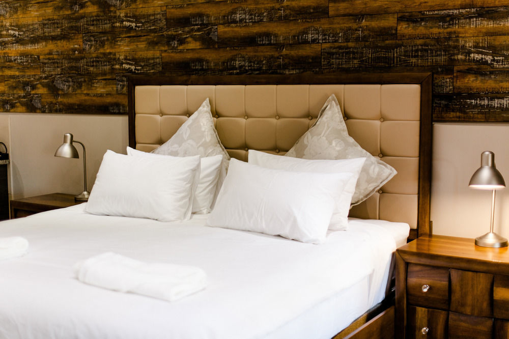 Hotel @ Secunda Bagian luar foto